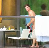 Zac Efron leaked nude pix in Australia